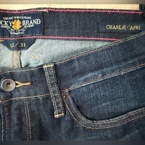 Lucky Brand 🍀 Charlie Capri size 12/31. Excellent condition!